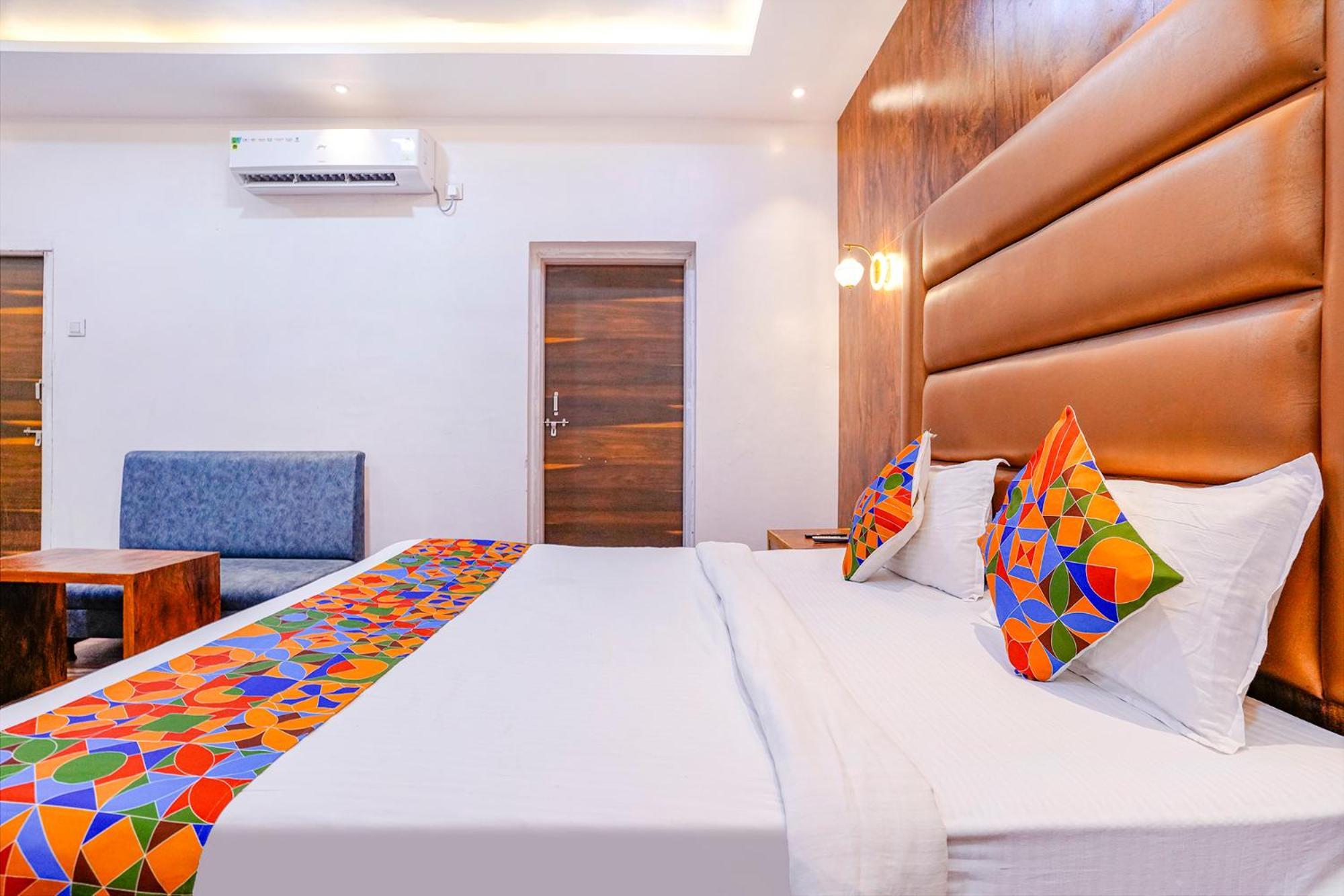 Fabhotel Lime Ras Palace Aurangabad  Bagian luar foto