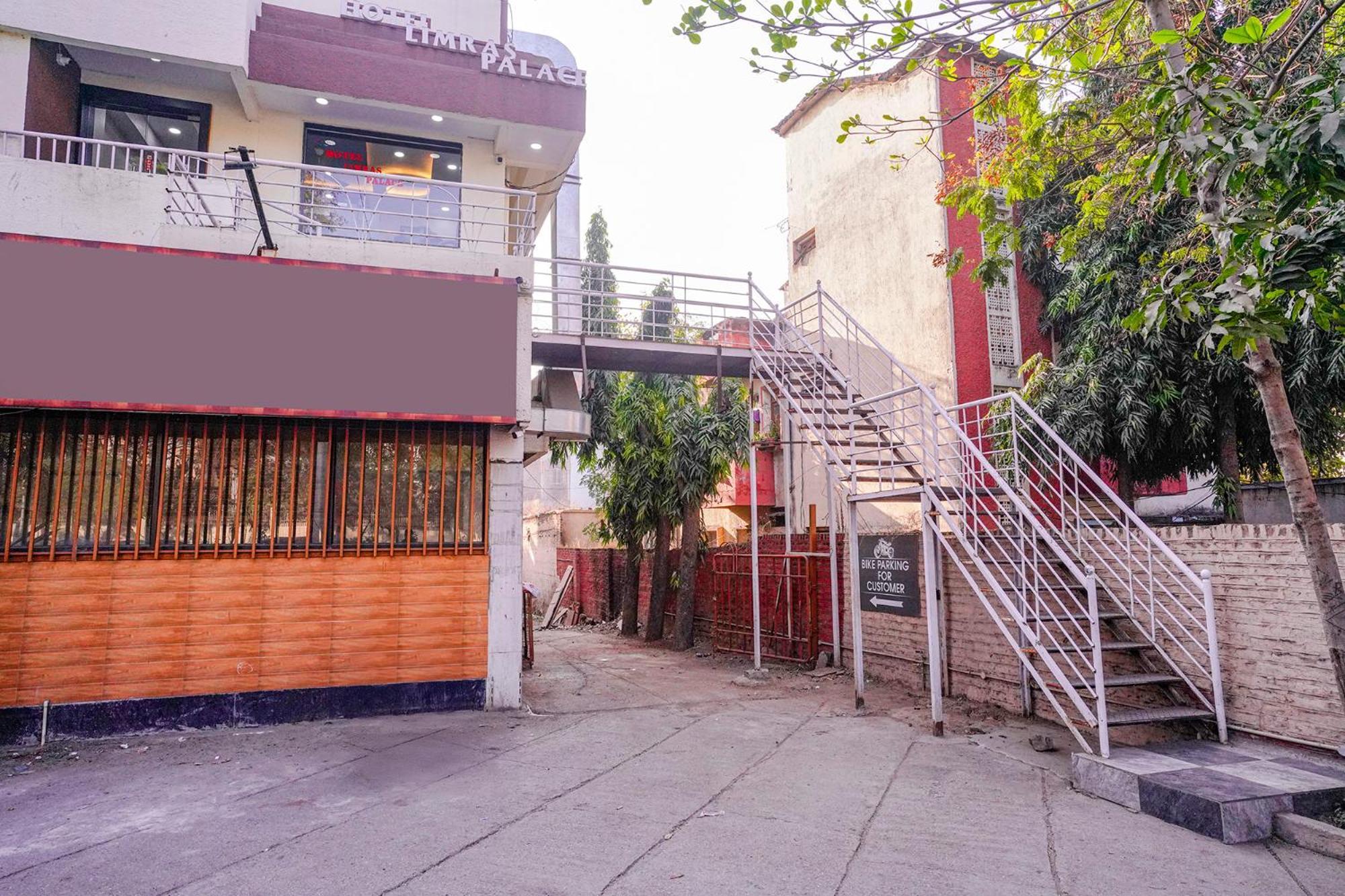 Fabhotel Lime Ras Palace Aurangabad  Bagian luar foto
